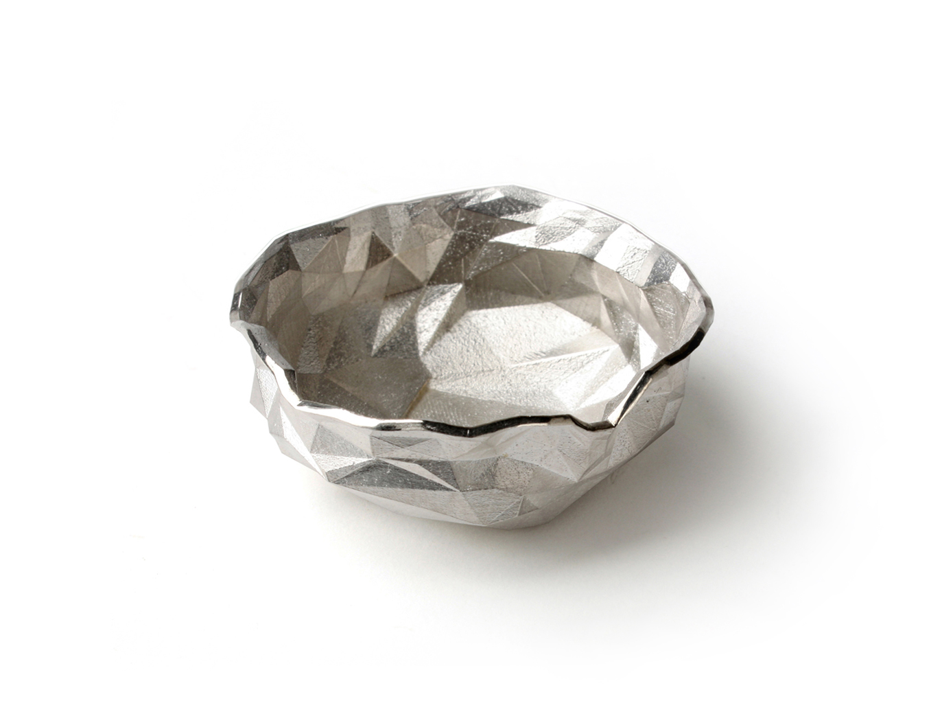 Faceted small bowl