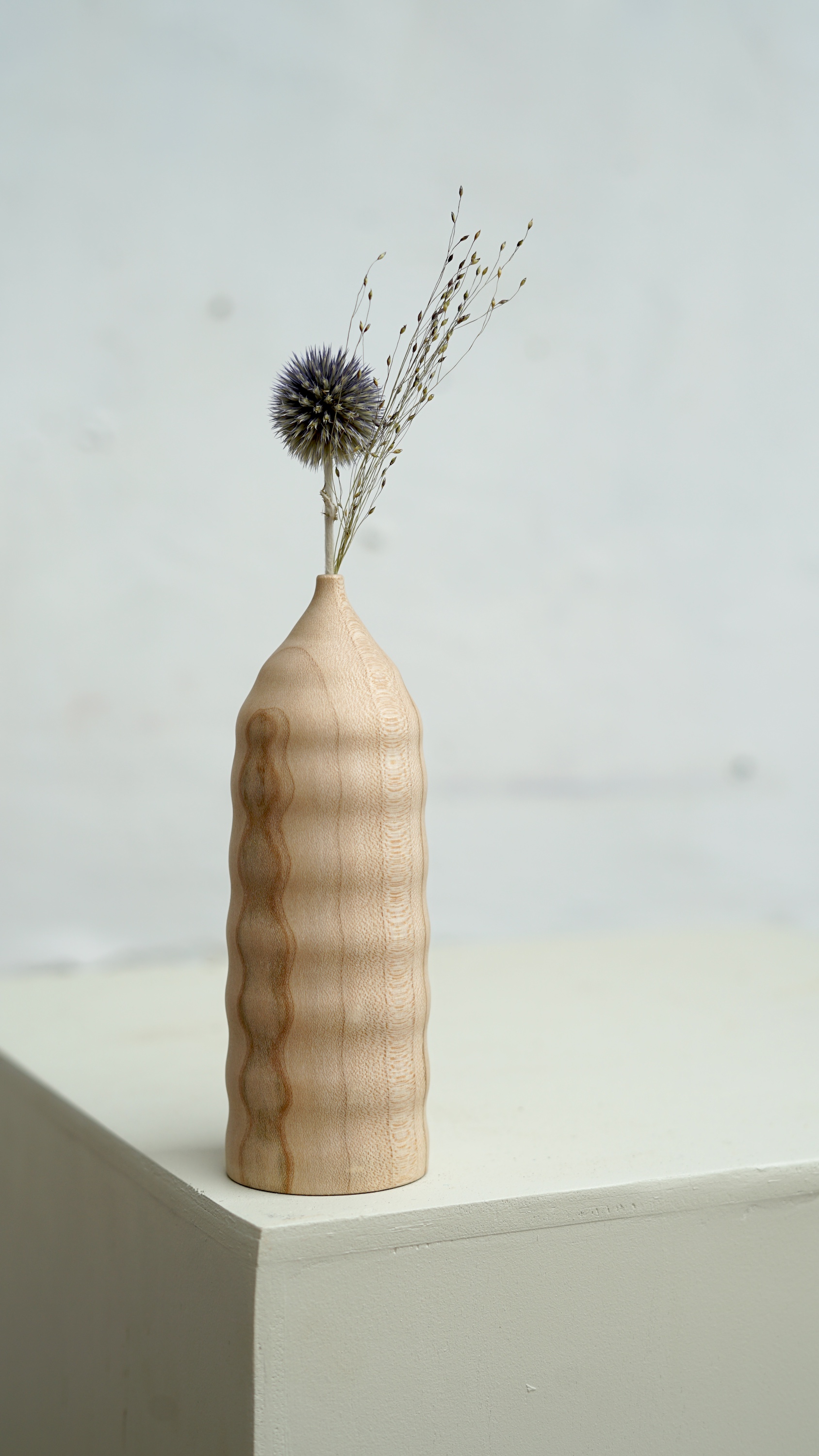 wobbly vase