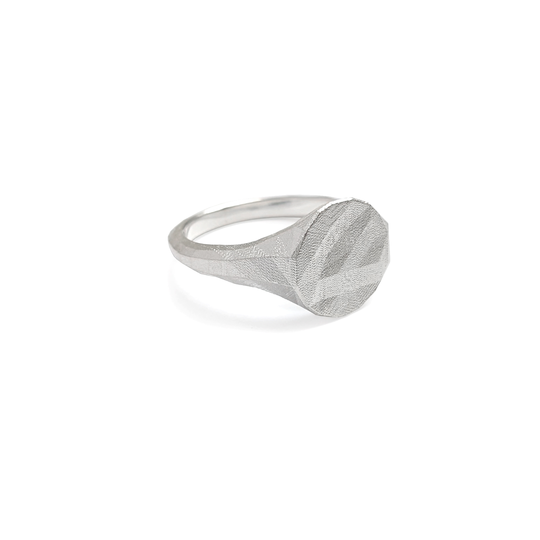 Faceted signet ring